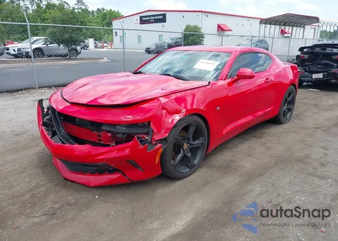 2018 Chevrolet Camaro 1Ls z USA, uszkodzony, nr VIN 1G1FA1RXXJ0100582